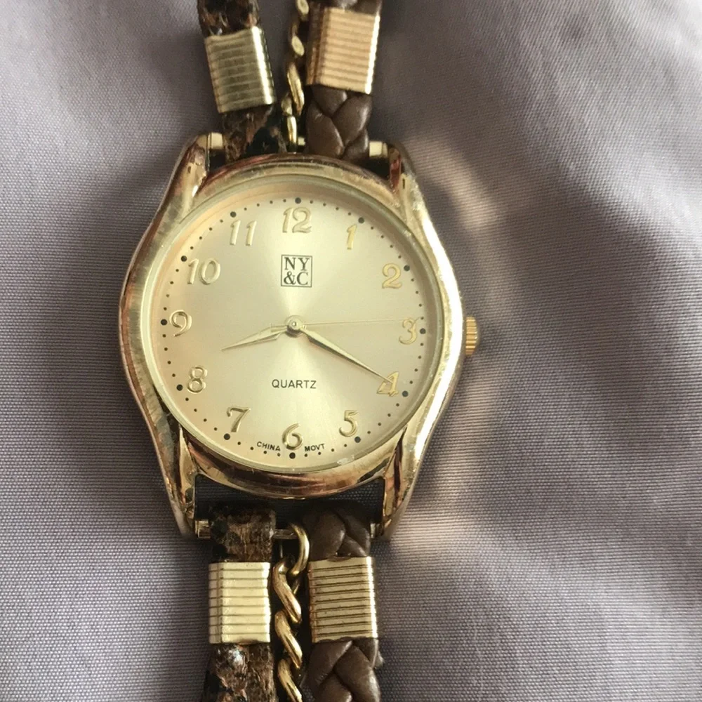 4 for $10 💗💗 New York and Company bracelet watch